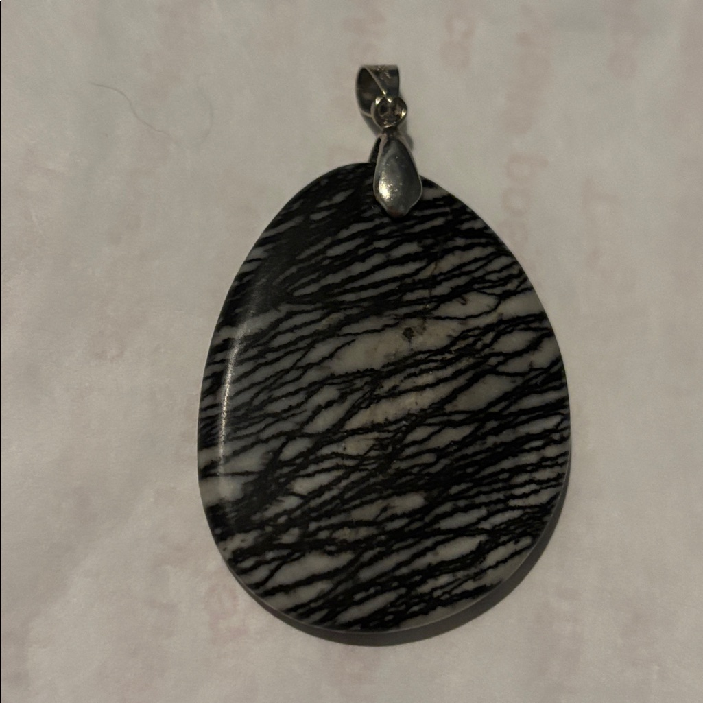 Brand New Ss Picasso Jasper Pendant Black Grey  White